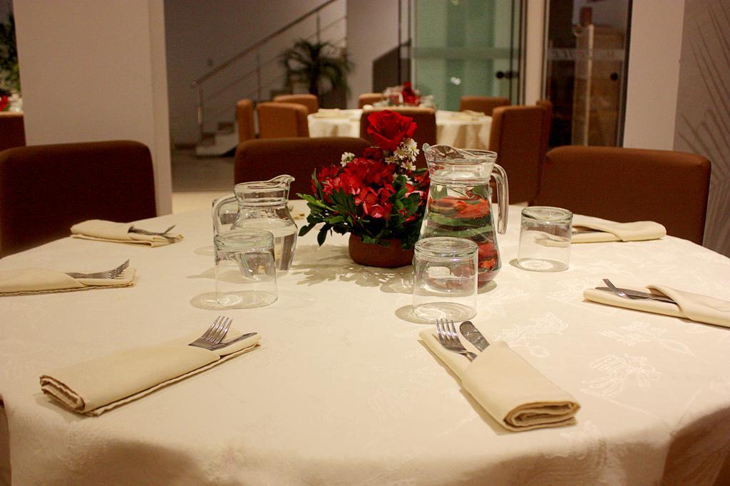 إِكا Mc Hotel المظهر الخارجي الصورة